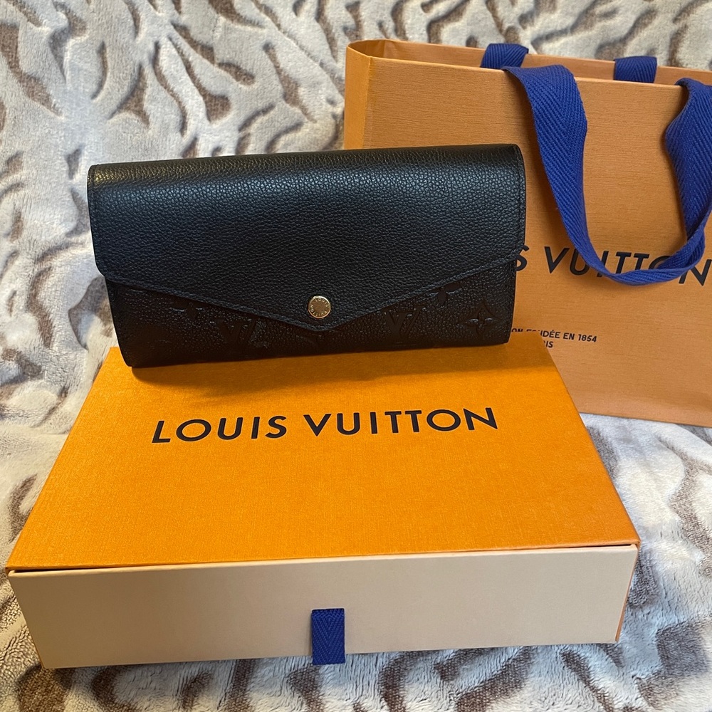 Louis Vuitton Sarah Wallet- Imprint Monogram- Pristine!